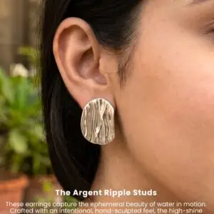 the-argent-ripple-studs